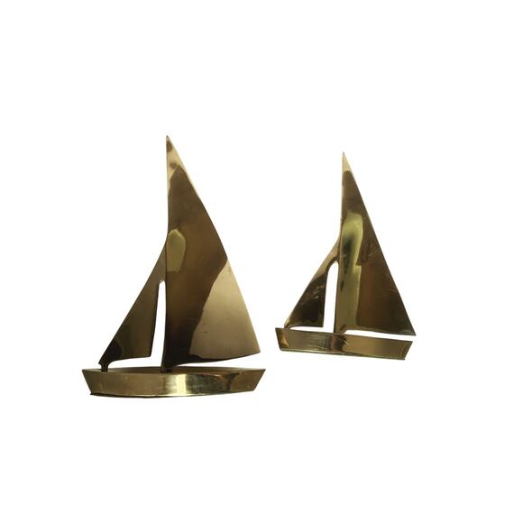 Vintage 60s Brass Sailboat Set of 2 Nautical Decor Beach Boho Brass Ocean Theme - Picture 9 of 12